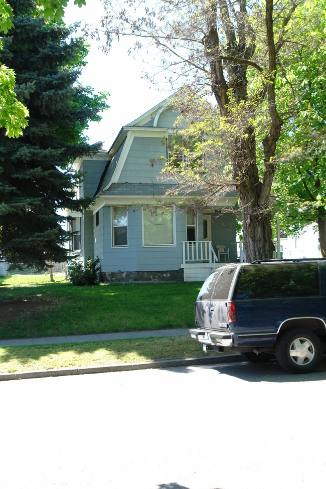 1117 W Spofford Ave in Spokane, WA - Foto de edificio - Building Photo