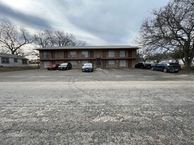 201 W Lincoln Ave in Copperas Cove, TX - Building Photo