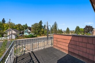 1716 N Pettet Dr in Spokane, WA - Building Photo - Building Photo