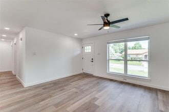1101 Spring Brook Dr in Bedford, TX - Building Photo - Building Photo