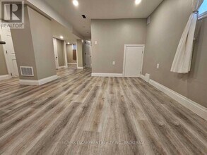 320 E 19th St in Hamilton, ON - Building Photo - Building Photo