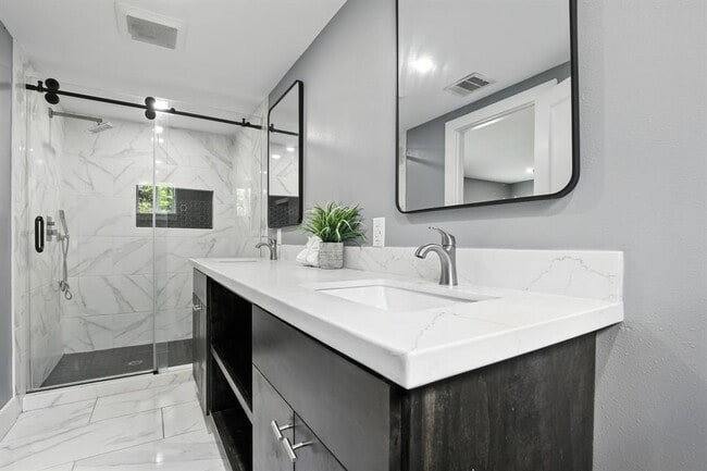 property at 12732 Royal W Dr