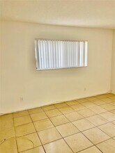 6900 SW 39th St, Unit # 107J in Davie, FL - Foto de edificio - Building Photo