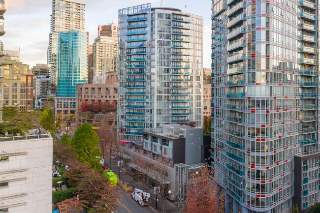 TV Tower 1 in Vancouver, BC - Building Photo - Building Photo