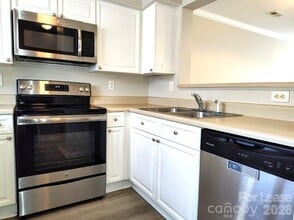 4122 Melrose Club Dr in Matthews, NC - Building Photo - Building Photo