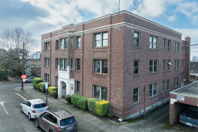 De Selm | Vintage Charm in the Heart of Capitol Hill in Seattle, WA - Foto de edificio - Building Photo