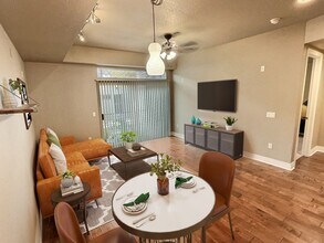 2650 W Front View Cres Dr in Denver, CO - Building Photo - Building Photo