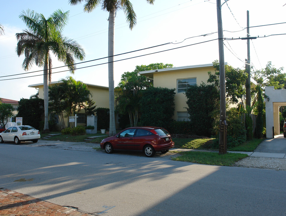 206 NE 16th Ave in Fort Lauderdale, FL - Building Photo