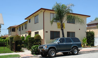 6215 Templeton St in Huntington Park, CA - Building Photo - Building Photo