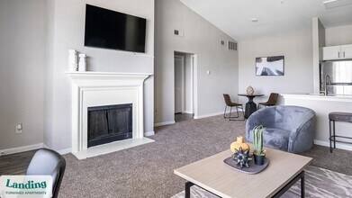 2323 Eldridge Pkwy in Houston, TX - Building Photo - Building Photo