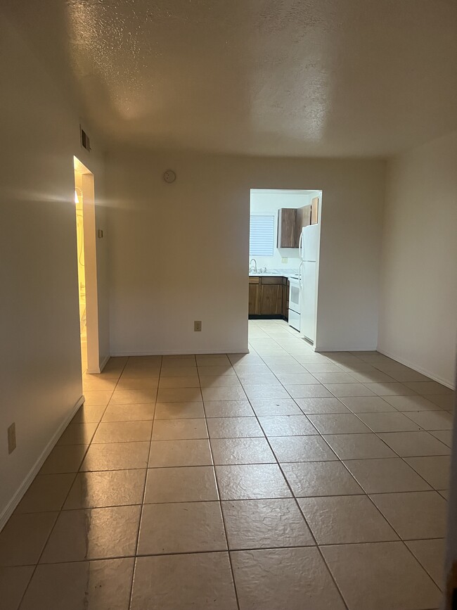 629 Kingman Ave, Unit C in Grants, NM - Building Photo - Building Photo