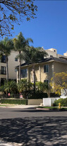 Darlington Ave in Los Angeles, CA - Building Photo