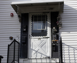 171 Garden St in Pawtucket, RI - Building Photo - Building Photo