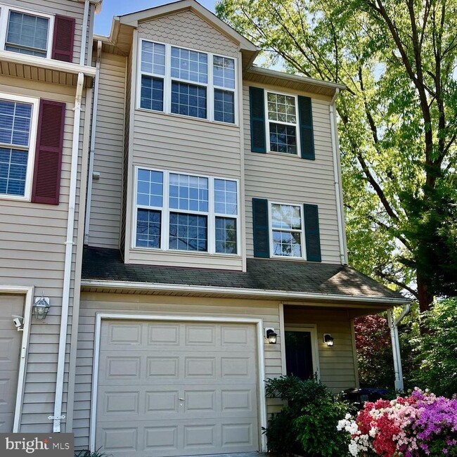property at 5635 Gosling Dr