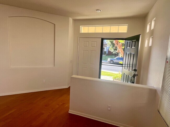 1460 Sapphire Dr in Carlsbad, CA - Building Photo - Building Photo