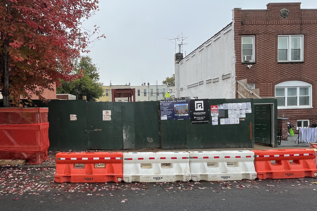 194 30th St in Brooklyn, NY - Building Photo