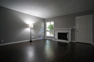 11010 Cobblestone Dr in Rancho Cordova, CA - Building Photo - Building Photo