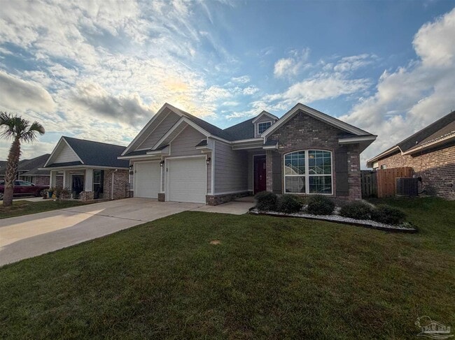 5738 Dunridge Drive in Pace, FL - Building Photo - Building Photo