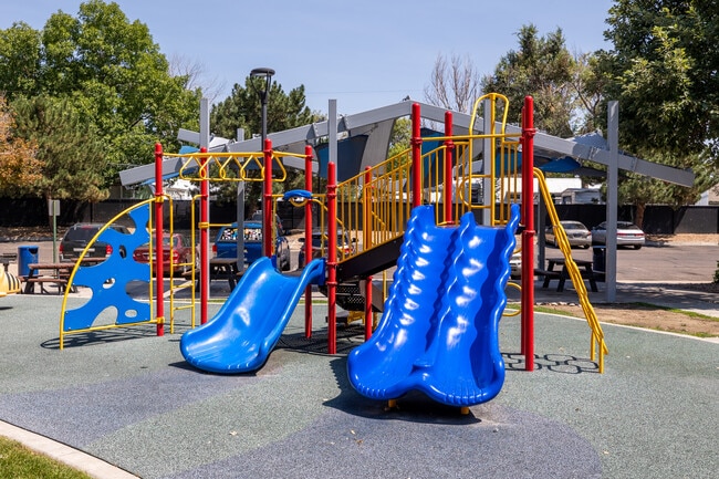 Village Crest in Commerce City, CO - Building Photo - Building Photo