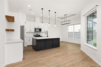 13 S Elevation Dr in Edinburg, TX - Building Photo - Building Photo
