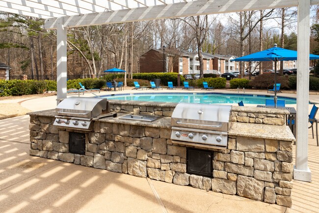 Spalding Bridge in Sandy Springs, GA - Foto de edificio - Building Photo