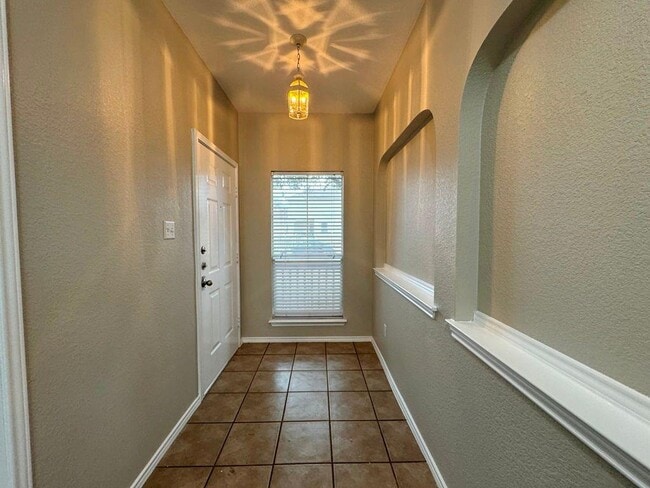 544 Hogan in Kyle, TX - Building Photo - Building Photo