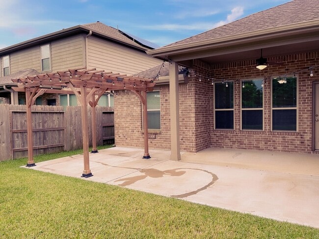 13223 Alcott Forest Ln