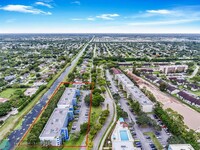 4734 Lucerne Lakes Blvd E in Greenacres, FL - Building Photo - Building Photo