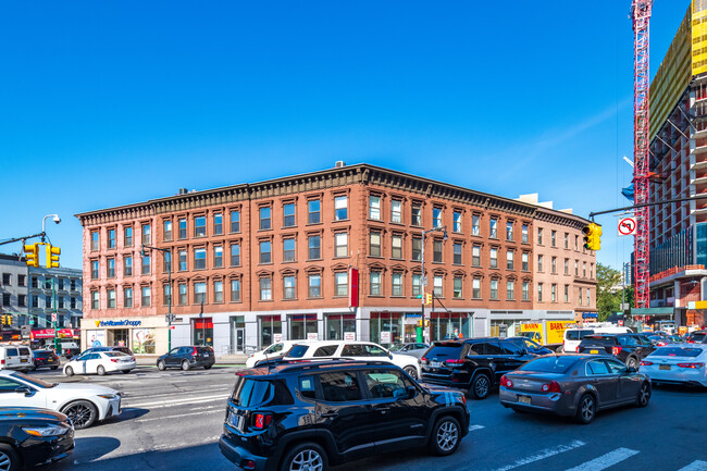 118-122 Flatbush Ave in Brooklyn, NY - Building Photo - Building Photo