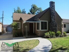 3208 11th Ave in Sacramento, CA - Building Photo