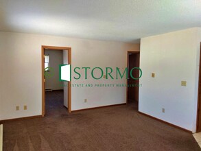 525 14th St S, Unit 4 in St. Cloud, MN - Building Photo - Building Photo