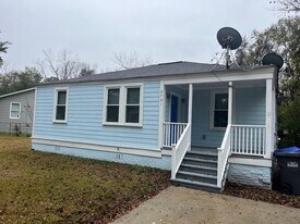 2701 Decatur St in North Charleston, SC - Building Photo