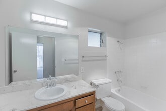 Centre Towers Apartments in Chula Vista, CA - Building Photo - Interior Photo
