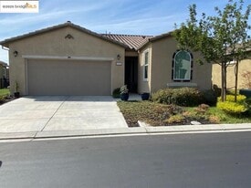 213 Shearwater Dr in Rio Vista, CA - Building Photo