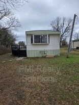 300 Elberta Ave in Porter, OK - Building Photo