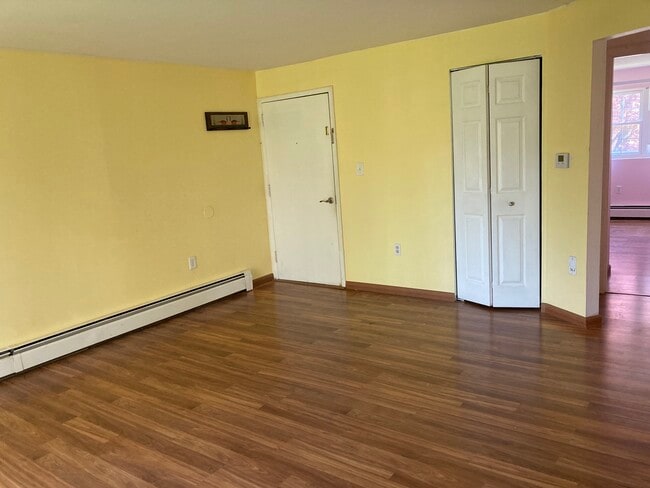 70 Edgelawn Ave, Unit Apt 3 in North Andover, MA - Building Photo - Building Photo