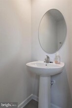 405 Williams St, Unit 11L in Strasburg, VA - Building Photo - Building Photo