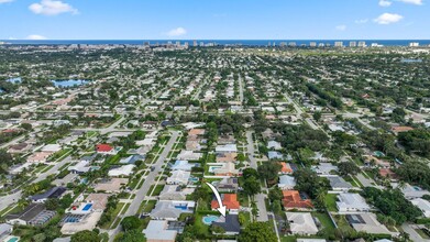 1333 SW 13th Pl in Boca Raton, FL - Building Photo - Building Photo