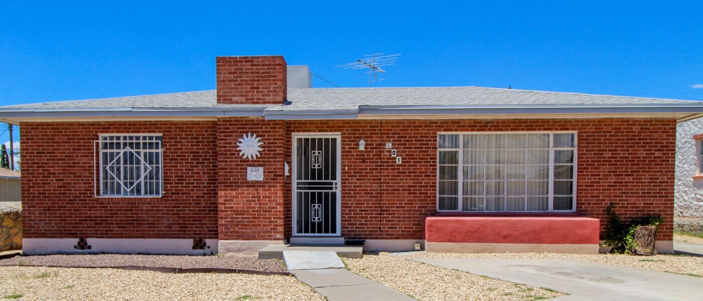 601 Regan St in El Paso, TX - Building Photo