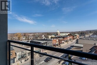 5002 King St in Lincoln, ON - Building Photo - Building Photo