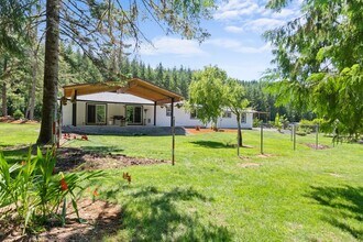 36088 Tree Farm Rd in Scio, OR - Building Photo - Building Photo