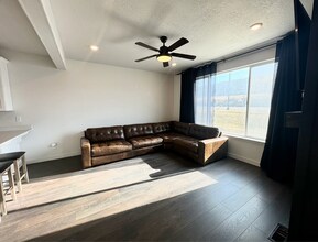 967 W Tiffany Dale Way in Bluffdale, UT - Building Photo - Building Photo