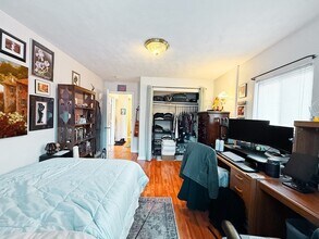 52 Sargent Ave in Somerville, MA - Building Photo - Building Photo