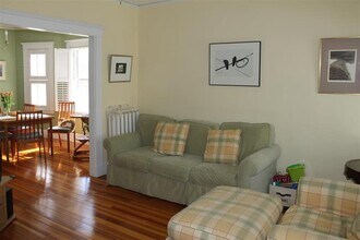 25 Leonard St, Unit 1 in Somerville, MA - Building Photo - Building Photo
