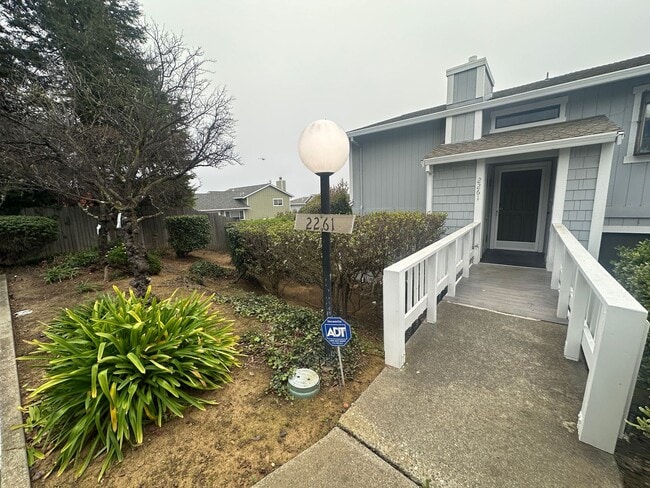 property at 2261 Clearview Cir
