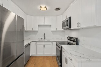 The Lydia Apartments in Seattle, WA - Building Photo - Interior Photo