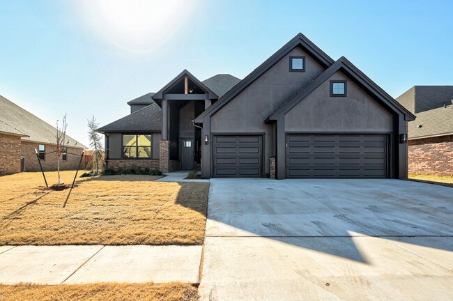 9316 NW 146th St in Yukon, OK - Building Photo - Building Photo