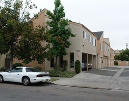 7932 Aldrich Ave in Huntington Beach, CA - Building Photo