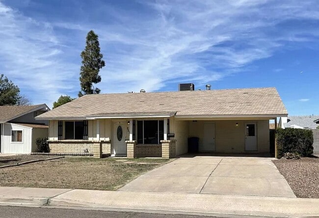 2534 E Riviera Dr in Tempe, AZ - Building Photo - Building Photo