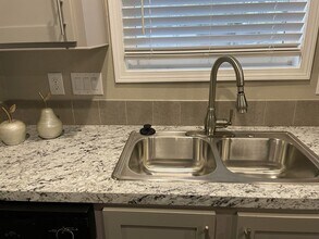 19225 N Cave Creek Rd in Phoenix, AZ - Building Photo - Building Photo